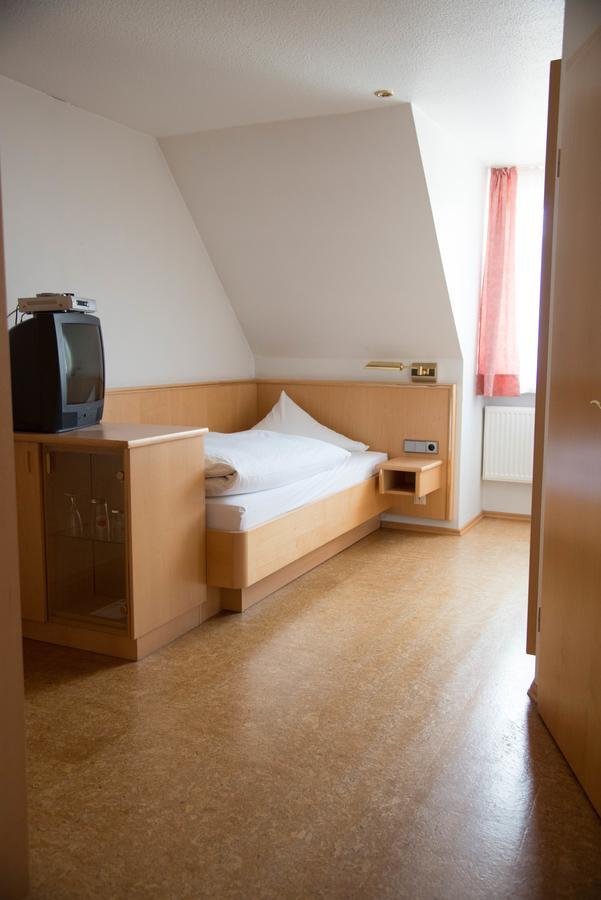 Brauereigasthof Adler Herbertingen Bagian luar foto